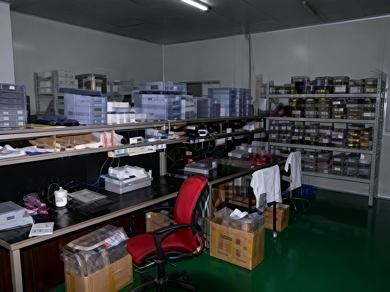 glass inspector room